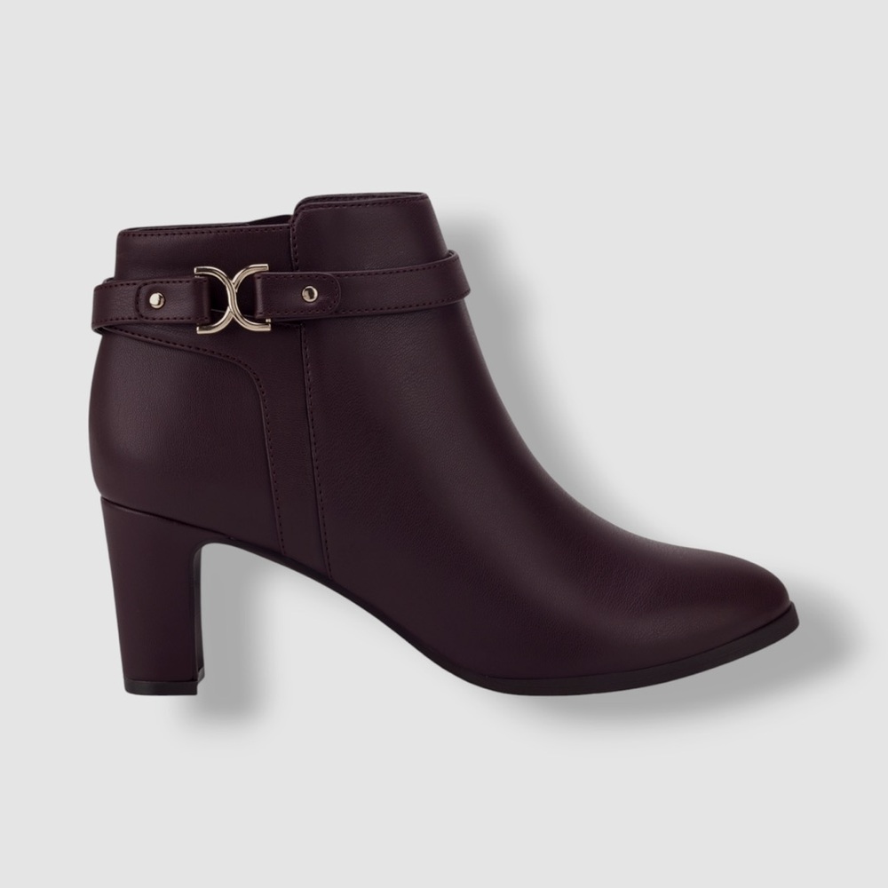 Charter Club Pixxy Burgundy Ankle Boots Sz 8 BNWOB - Picture 2 of 7